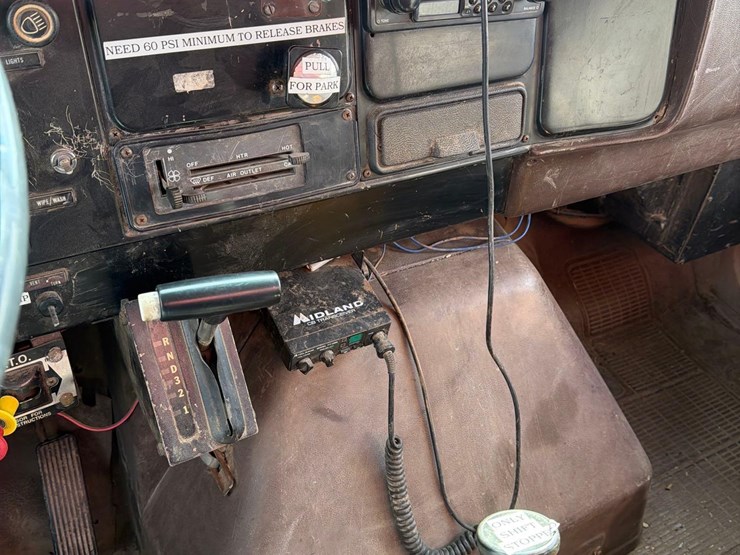 1980-international-s1900-image-54