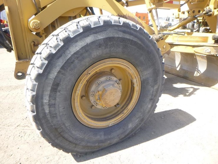 caterpillar-143h-image-43