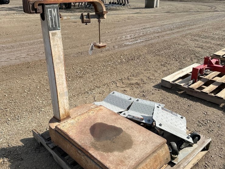 1831---car-dollies-&-fairbanks-morse-scale-image-1