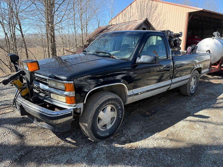 1995-gmc-1500-image-1