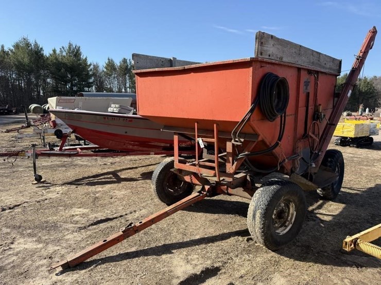 farm-and-fleet-gravity-box-with-auger-image-3