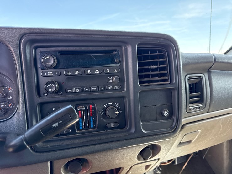 #5349-•-inop-2005-chevrolet-avalanche-pickup-3gnec12z25g286152-image-50