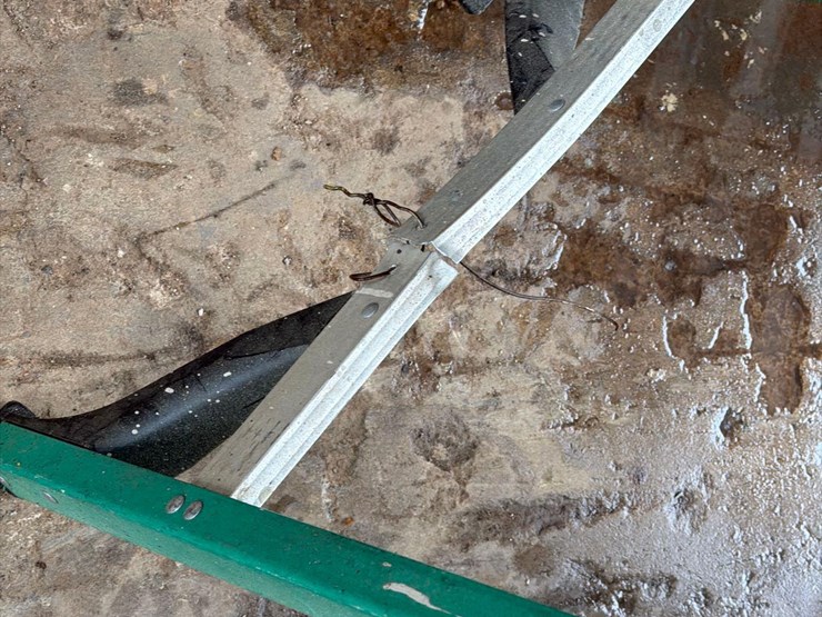 werner-6-fiberglass-ladder-image-3