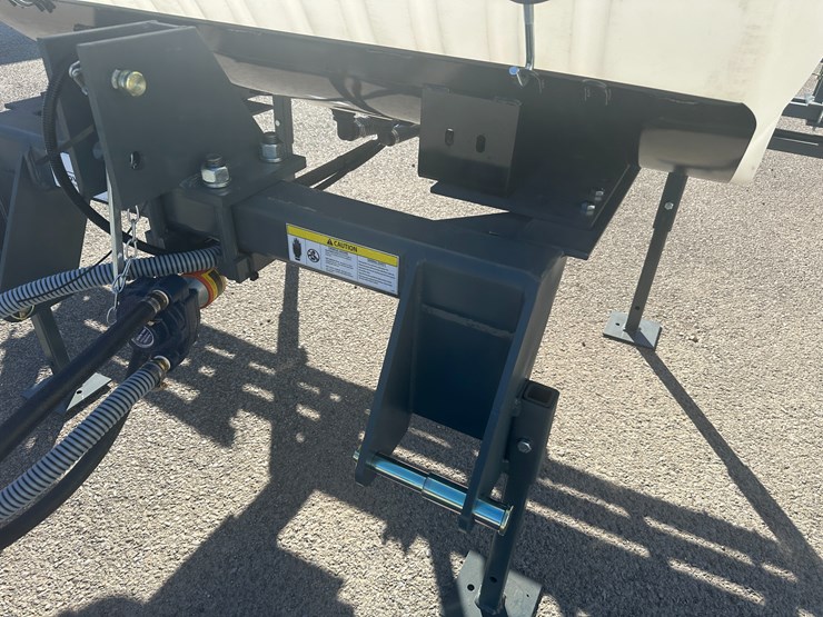 #32797-•-**unused-bowman-agmate-30'-200-gallon-sprayer-image-13