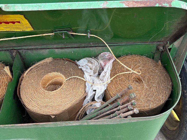 john-deere-24t-image-30