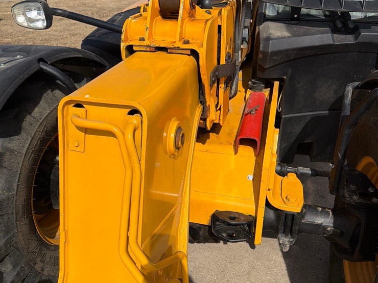 2012-jcb-535-95-image-22