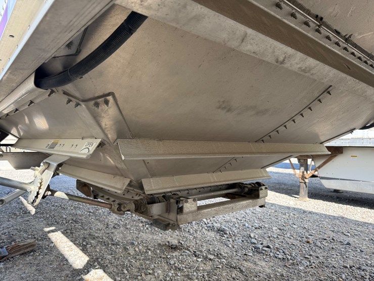 2022-wilson-hopper-bottom-image-23