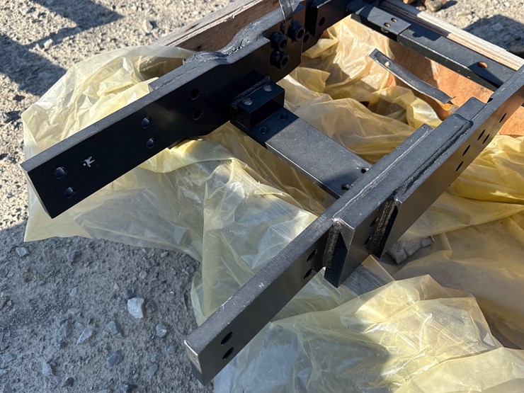 #35076-•-front-tractor-frame-inv#-35076-image-9