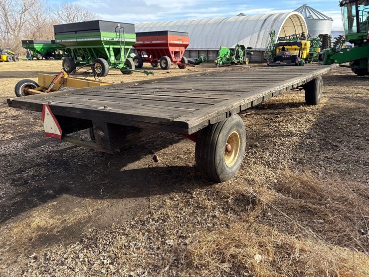 9ft-x-24ft-wooden-flatbed-image-4