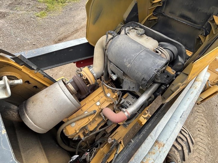 2017-deere-210lep-image-26