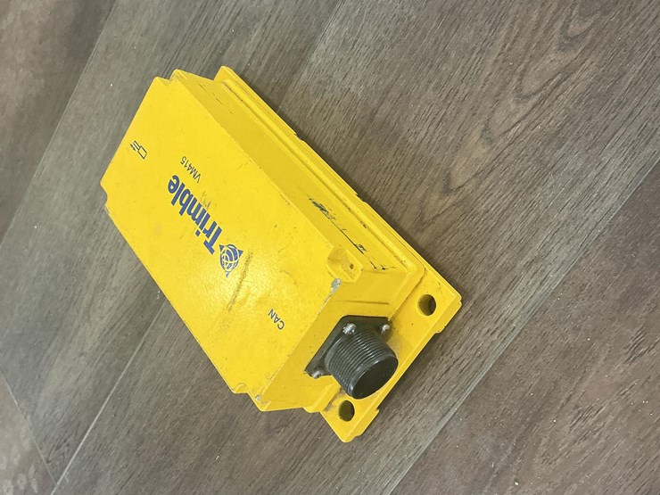 trimble-vm415-steering-valve-control-image-4