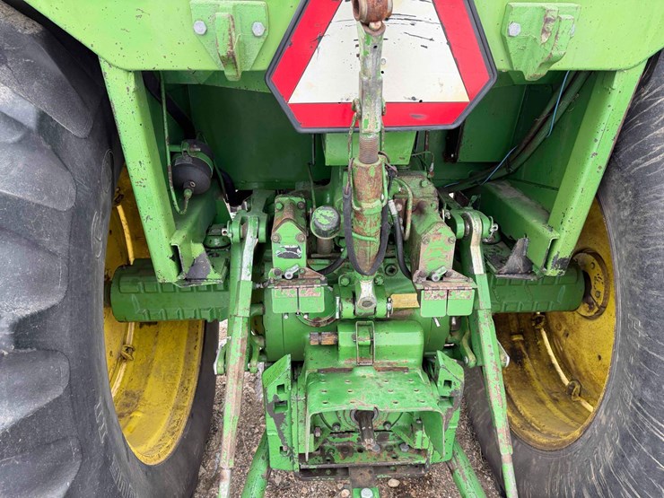 1975-john-deere-4230-image-17