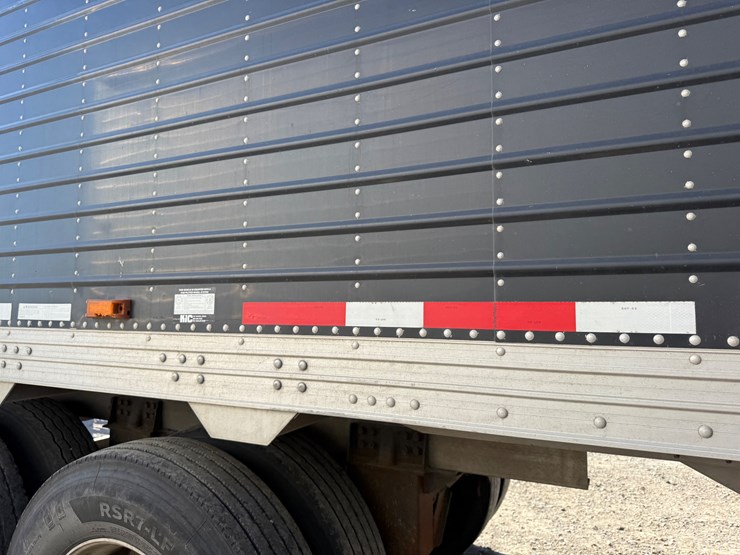 2015-timpte-hopper-bottom-image-61