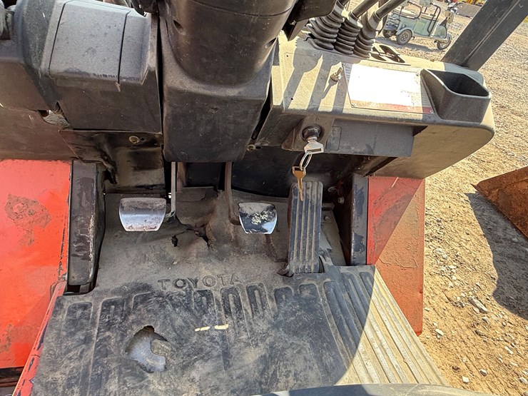 toyota-7fgcu25-image-29