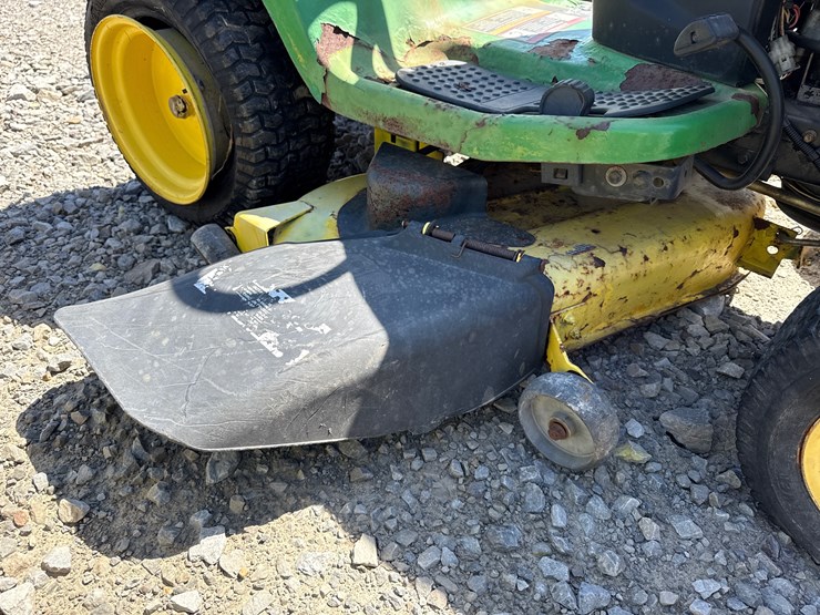 john-deere-l120-image-19