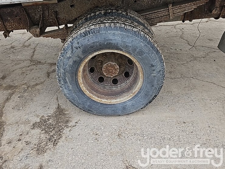 2002-ford-e450-image-18