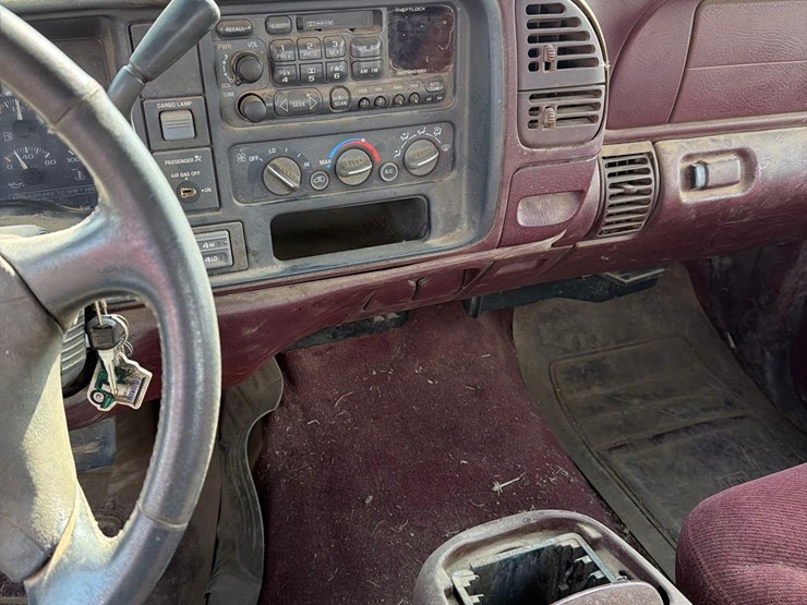 1997-chevrolet-k1500-image-27