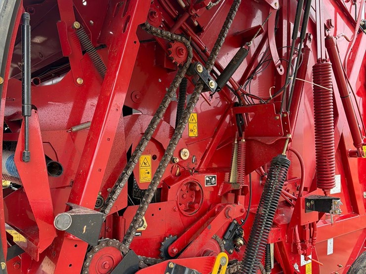 2018-new-holland-roll-belt-560-image-39