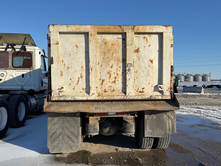 2010-kenworth-t800-image-5