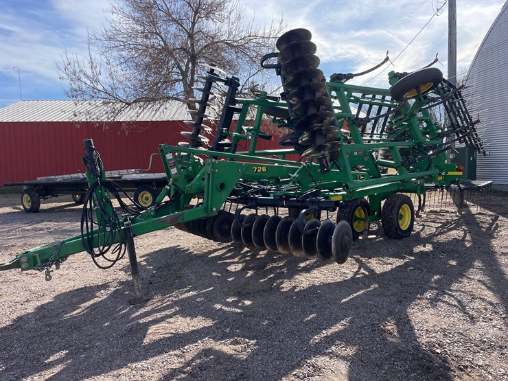 john-deere-726-image-5