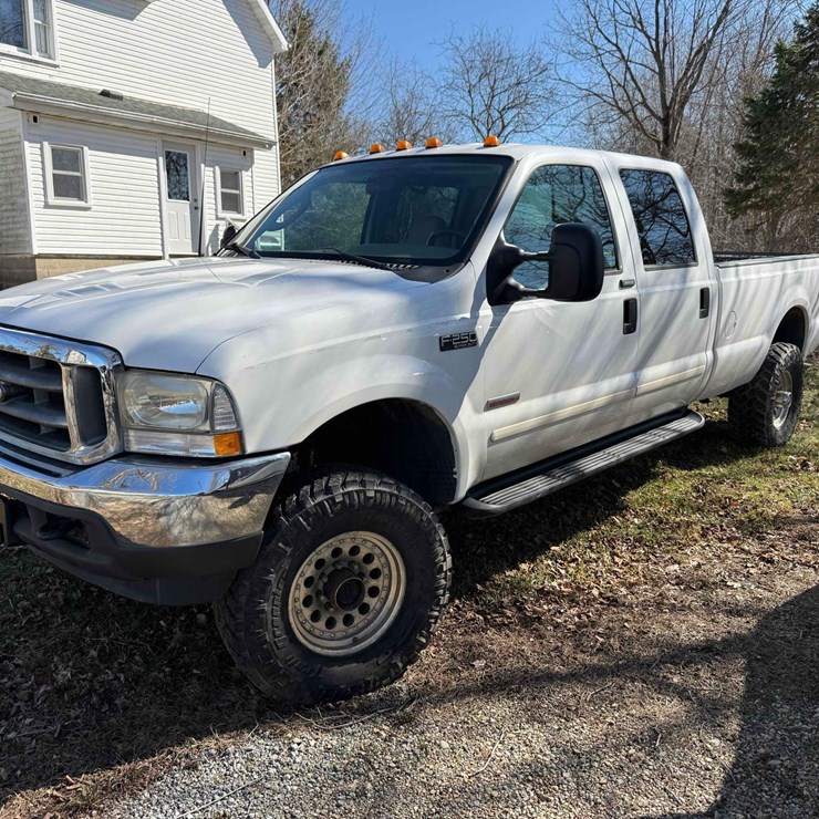 2003 FORD F250 LARIAT