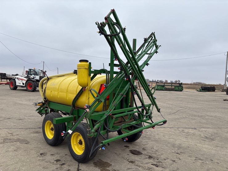 500-gallon-pull-type-sprayer-image-4