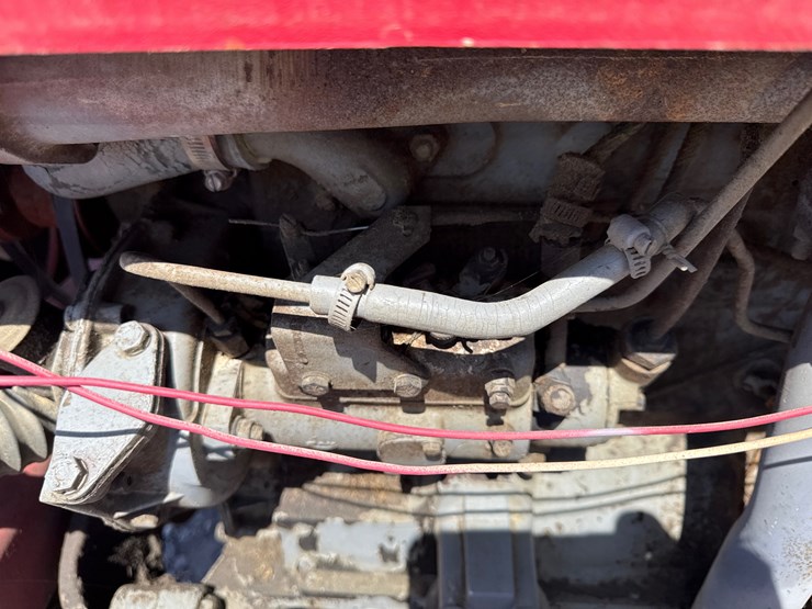 massey-ferguson-230-image-16