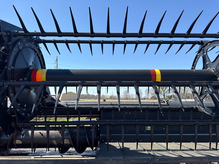 2013-case-ih-2152-image-16