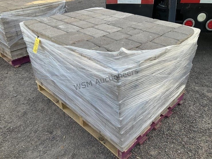 pallet-of-stone-pavers-image-2