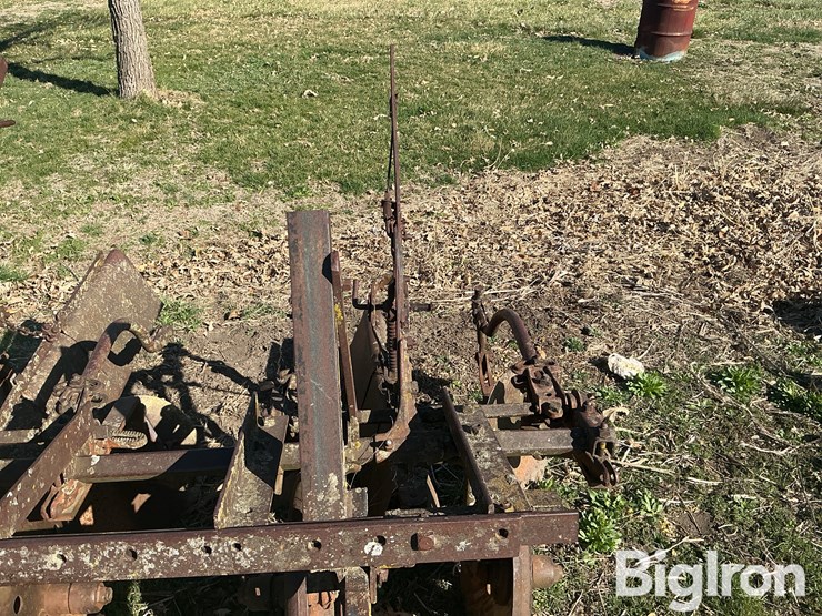 2-row-cultivator/hiller-image-14