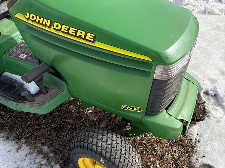 john-deere-345-image-12