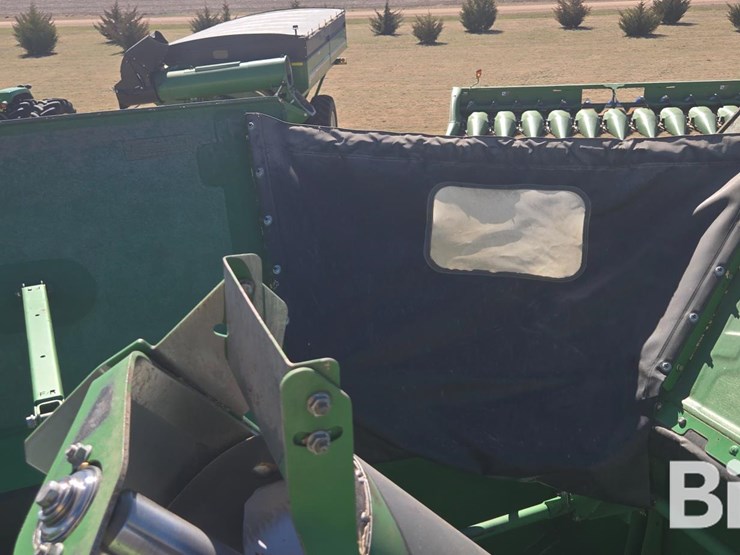 2013-john-deere-s680-image-15