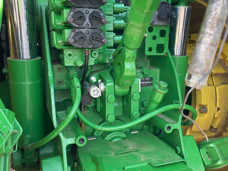 2007-john-deere-8230-image-10