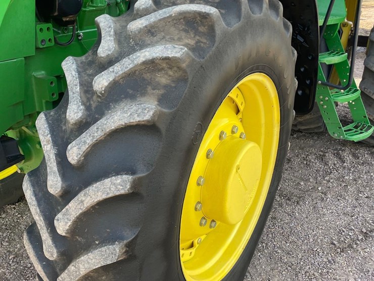 2007-john-deere-8230-image-23