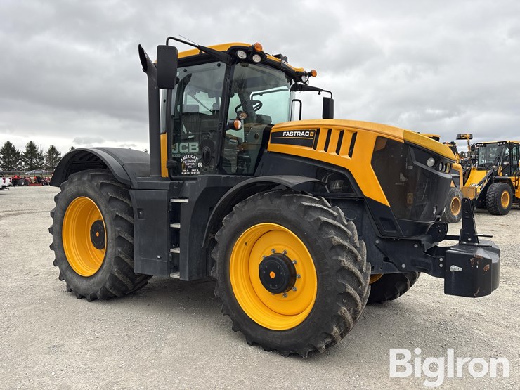 2022-jcb-8330-fasttrac-4wd-tractor-image-3