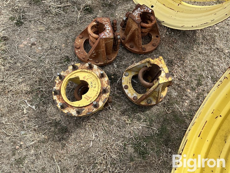 john-deere-3010-image-11