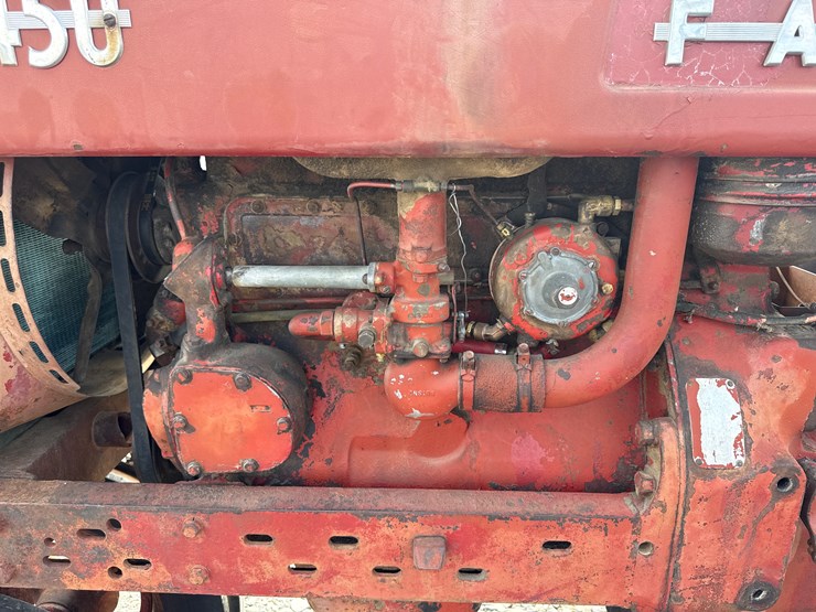 #75-•-mccormick-farmall-450-tractor-933-inv#-42875-image-30