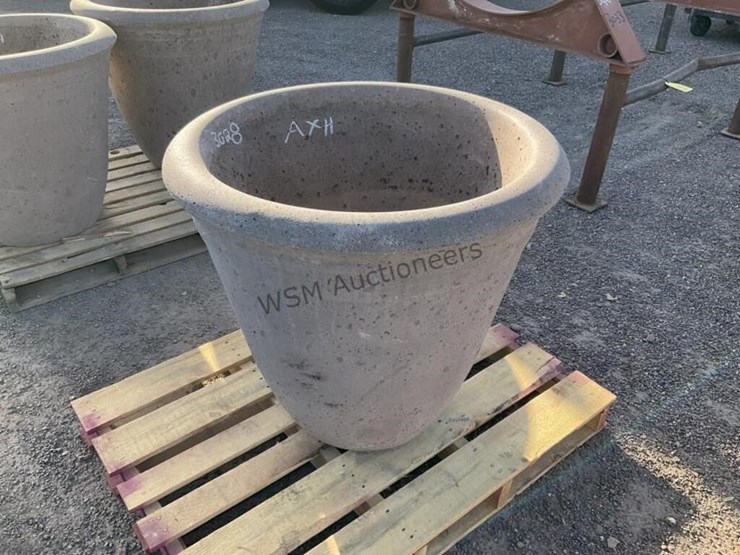 concrete-pot-image-1
