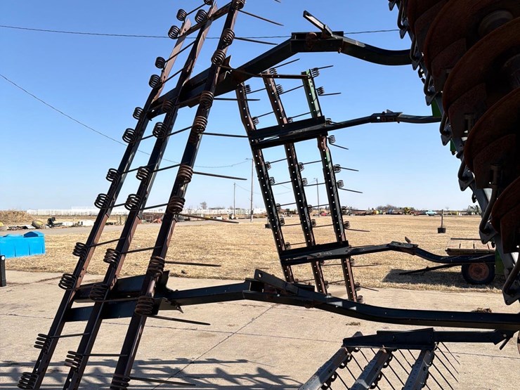 john-deere-630-image-25