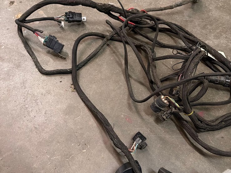 massey-ferguson-2856a-image-52