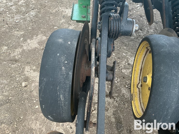 john-deere-750-image-15