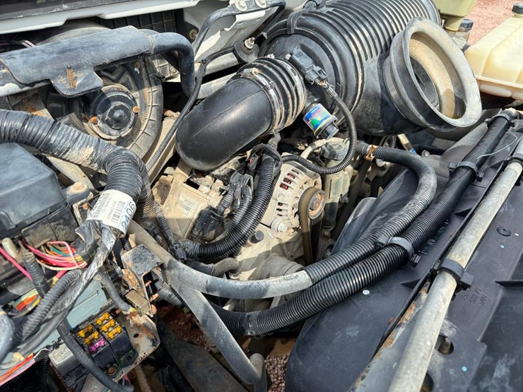 #205-•-lot-205-image-29