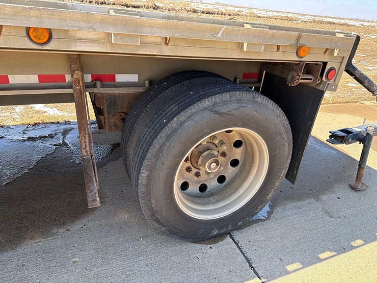 2003-chaparrel-102”-x-48ft-semi-flatbed-trailer-image-8