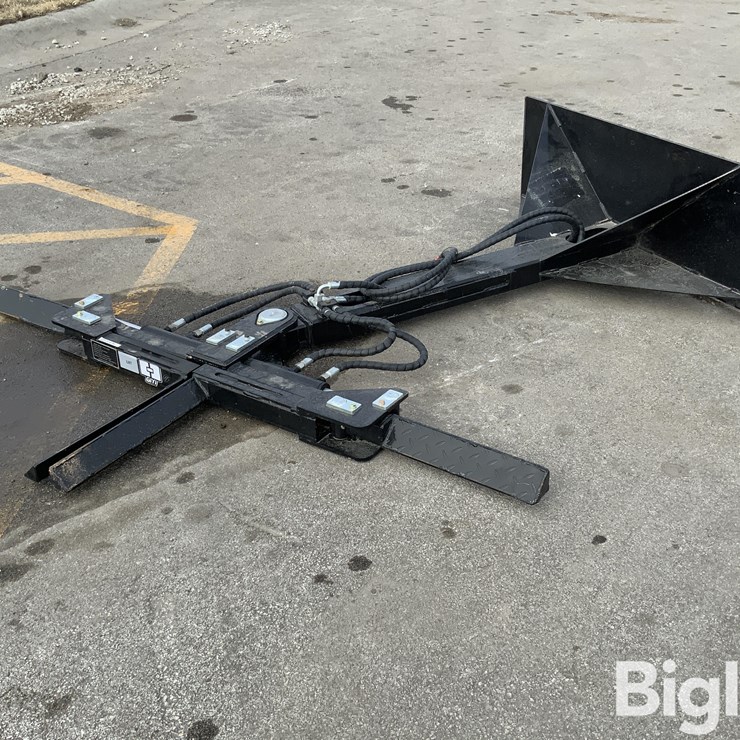 2025 MASSEY-FERGUSON 730