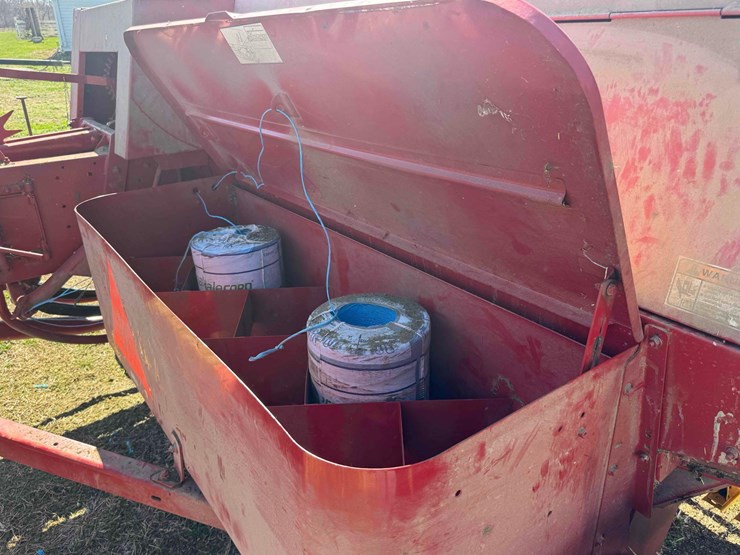 new-holland-bc5070-image-28