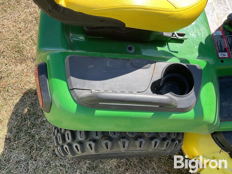 john-deere-x580-image-12