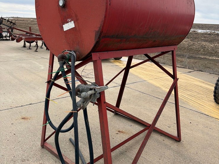 300-gallon-fuel-barrel-w/-stand-image-3