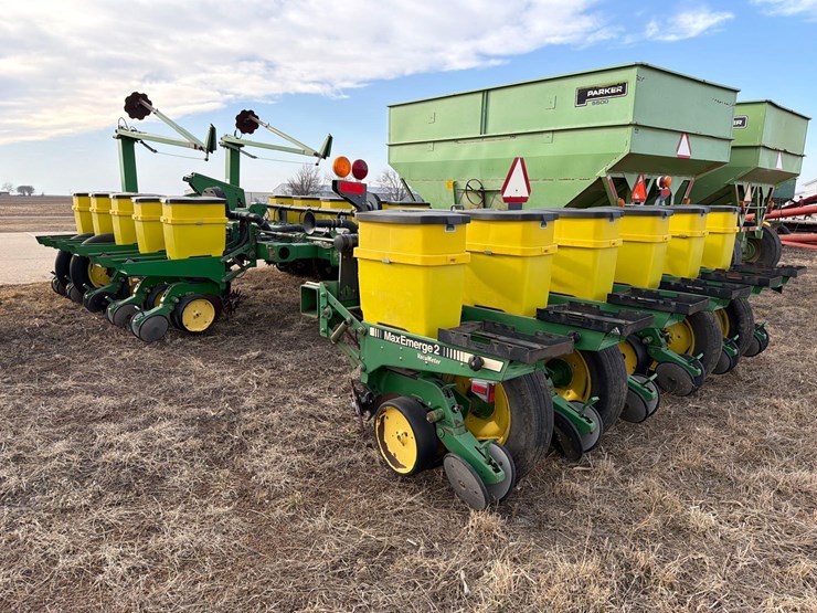 1994-john-deere-7200-image-2