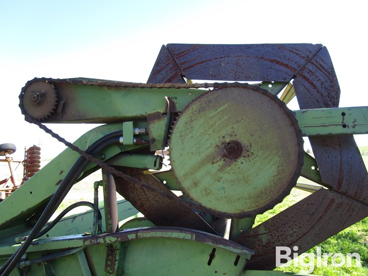 1977-john-deere-224-image-16