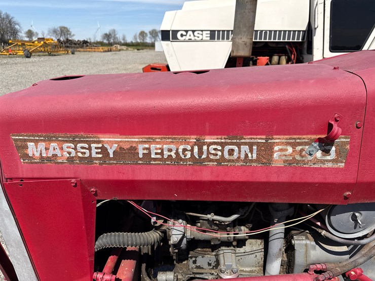 massey-ferguson-230-image-18